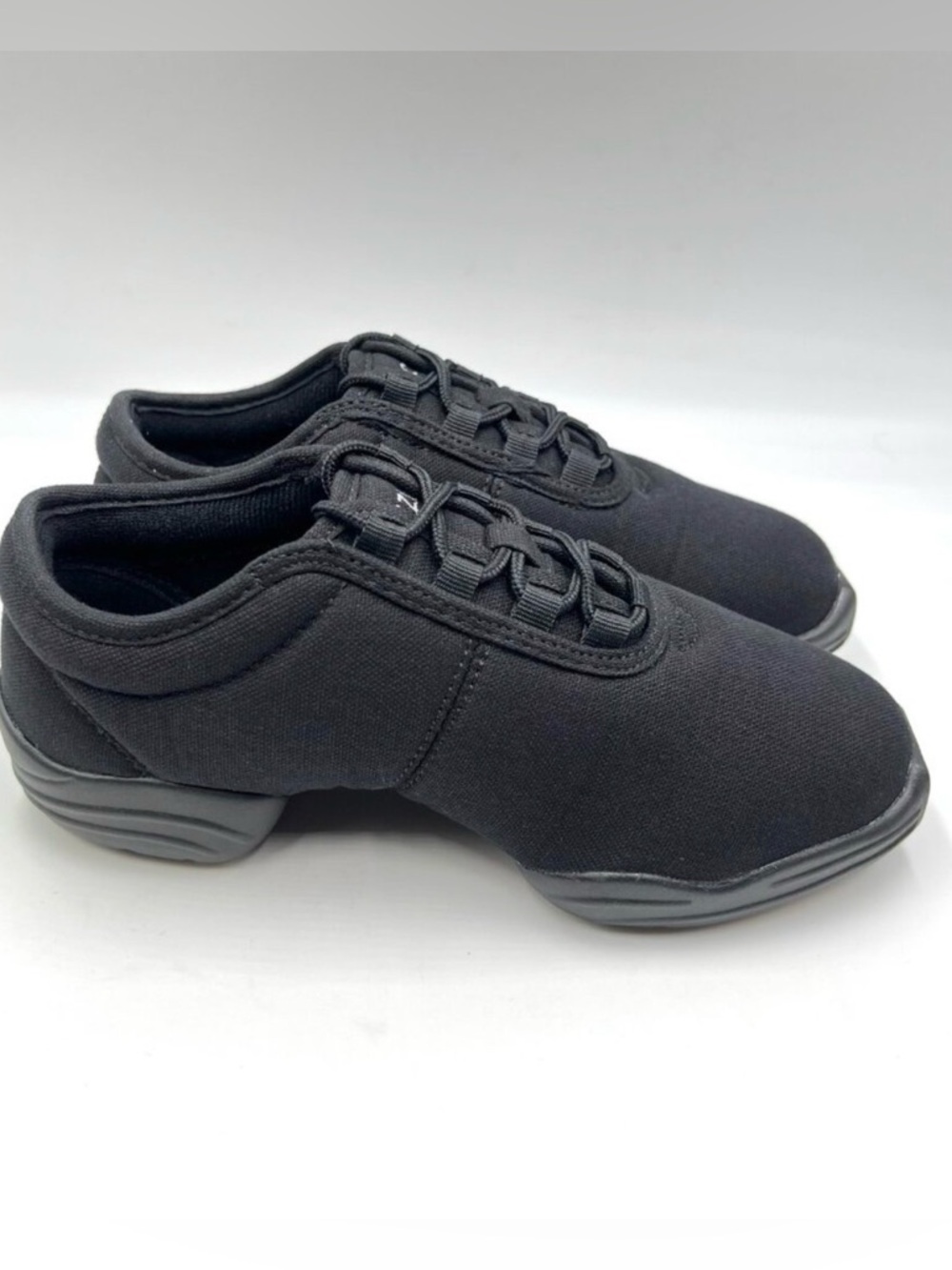 Capezio Womens‎ Size 6.5 DS03 Black Canvas Dansneakers Dance Sneakers Shoes